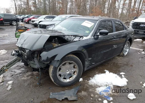 2006 Chrysler 300 Touring z USA, uszkodzony, nr VIN 2C3KA53G86H428631